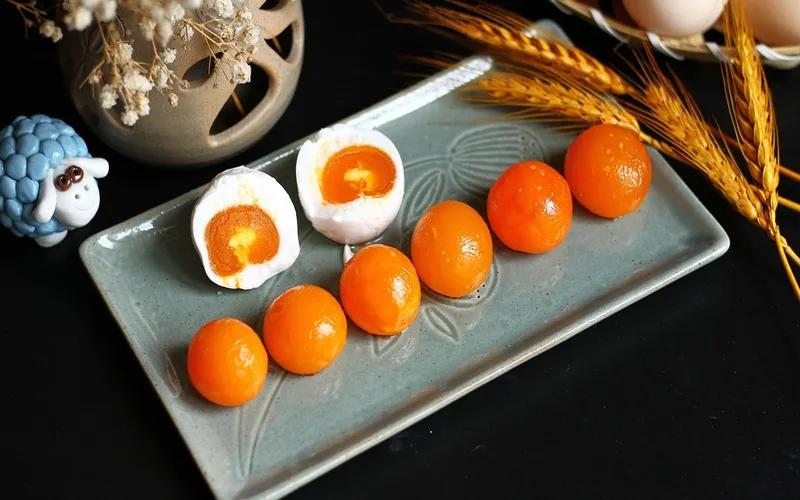 1 qua trung bao nhieu calo an trung co beo khong