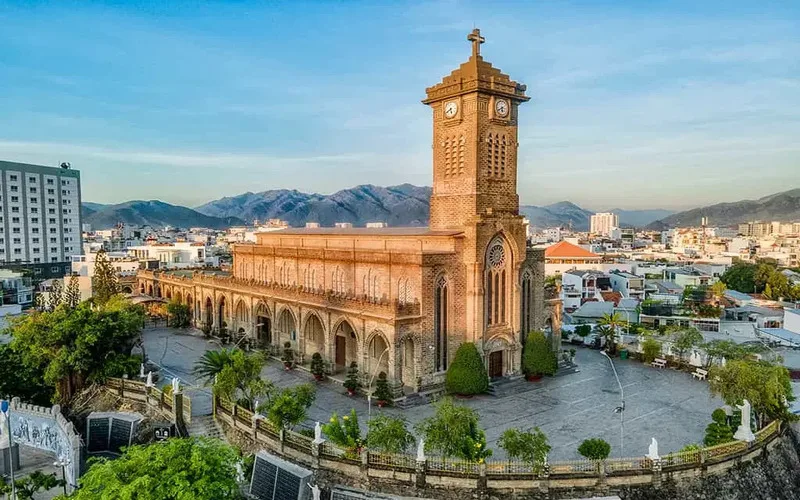 du lich nha trang co gi top 10 dia diem hap dan nhat