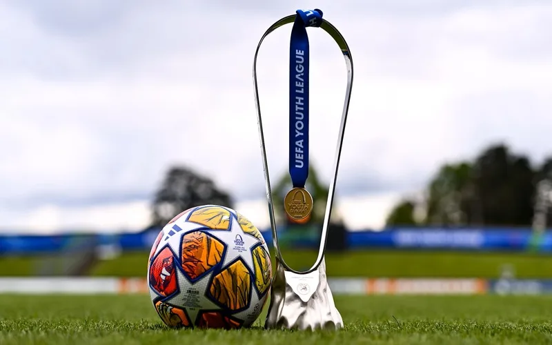 kham pha cac giai dau cua uefa va suc hut doi voi nguoi ham mo
