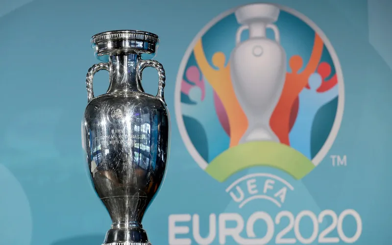 kham pha cac giai dau cua uefa va suc hut doi voi nguoi ham mo